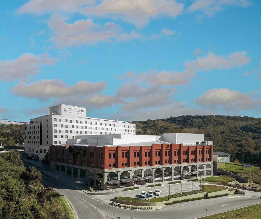 PLAZA HOTEL & BOULEVARD CONVENTION - VALE DOS VINHEDOS